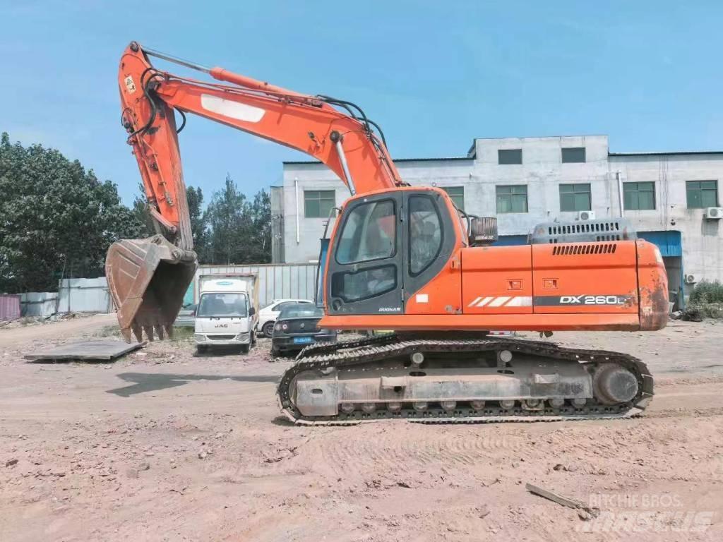 Doosan DX 260 Raupenbagger