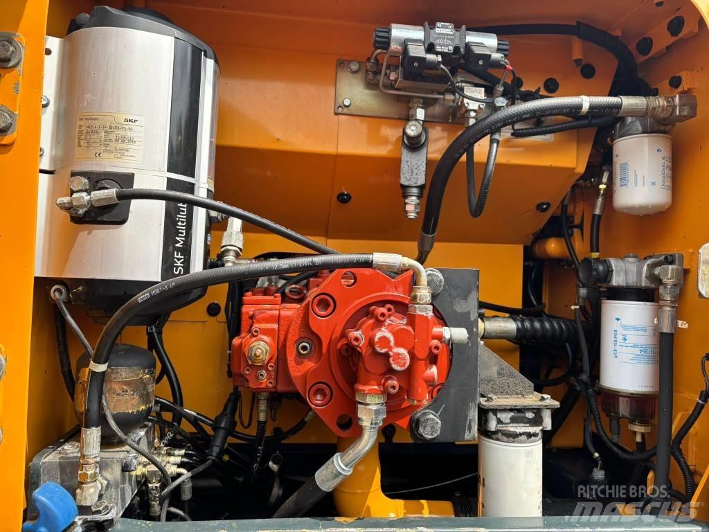 Hyundai 210LC-9A Raupenbagger