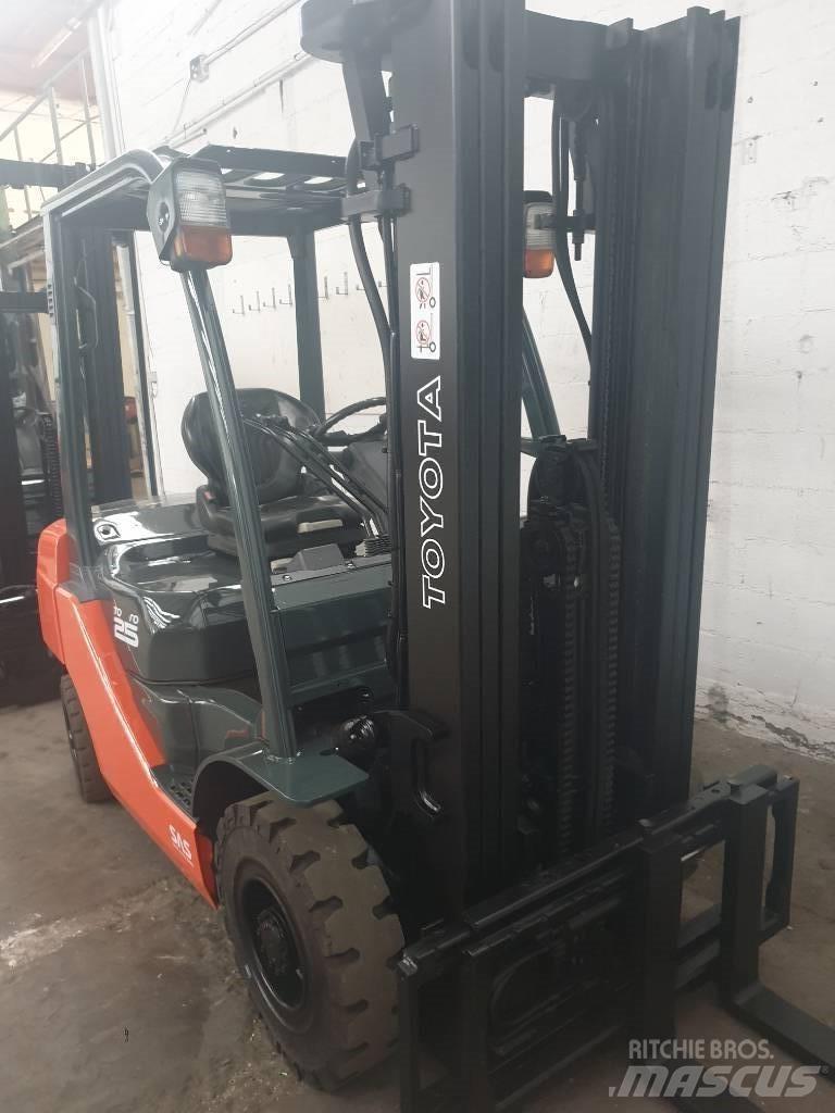 Toyota 52-8 FD 25 Dieselstapler