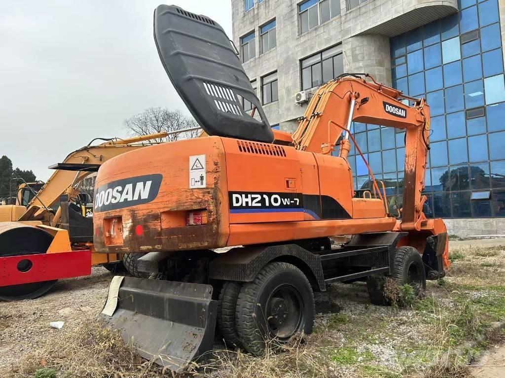 Doosan DH 210 W-7 Mobilbagger