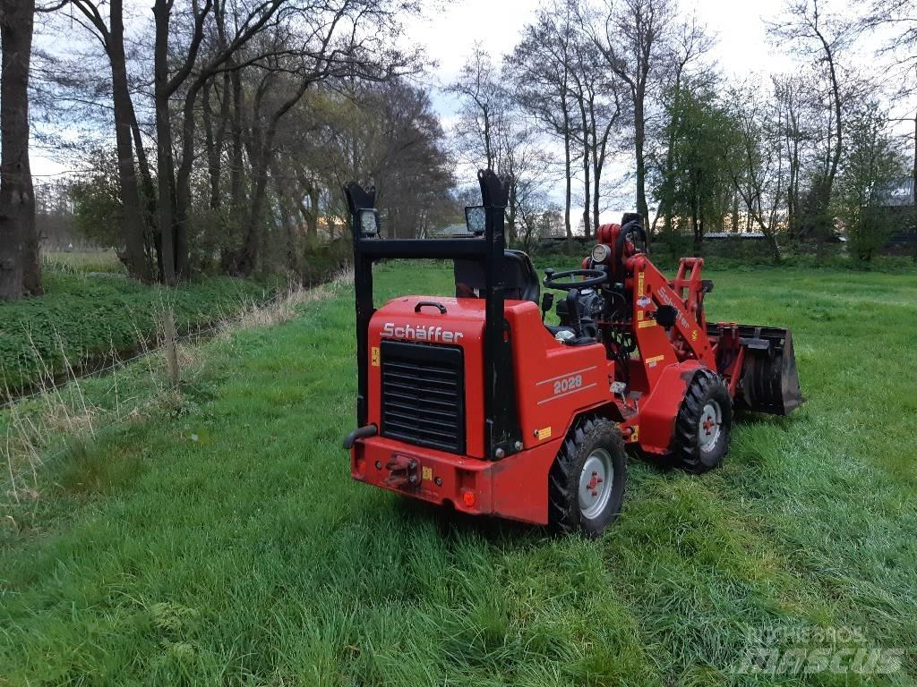 Schäffer 2028 Minilader