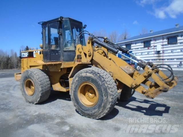CAT IT 28 F Radlader