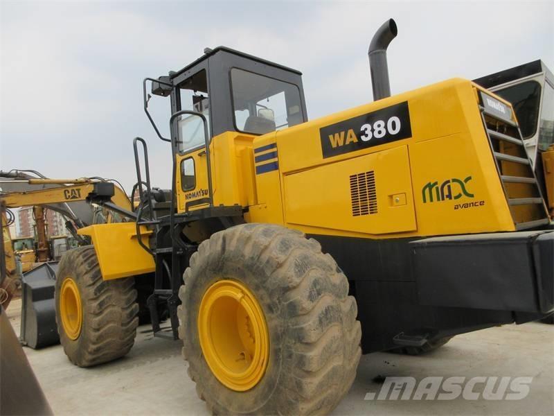 Komatsu WA 380 Radlader