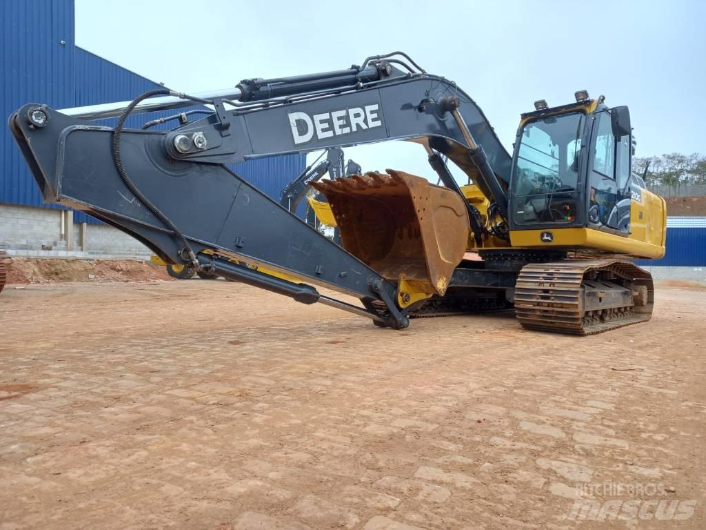 DEERE 210G Raupenbagger