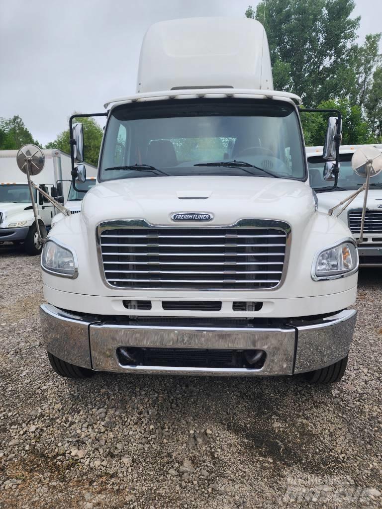 Freightliner M2 Sattelzugmaschinen