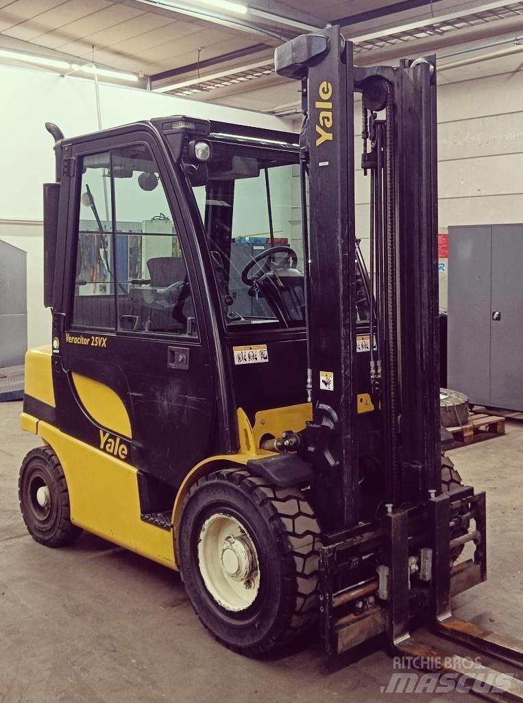 Yale GDP25VX Dieselstapler