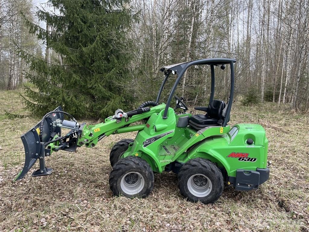 Avant M630 Minilader