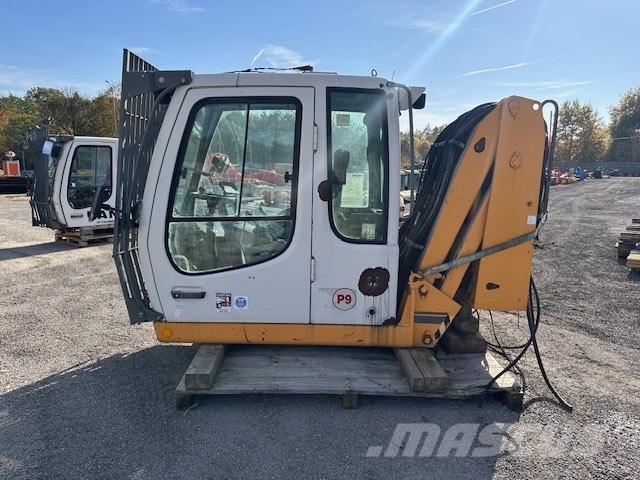 Liebherr A 934 C HD Kabinen