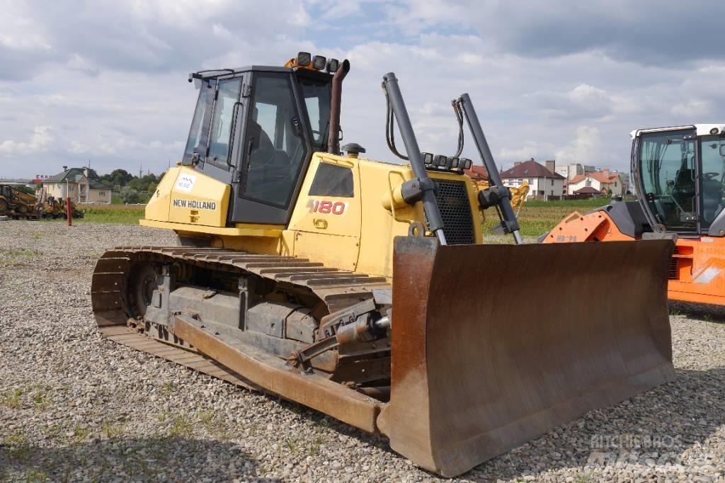 New Holland D 180 Bulldozer