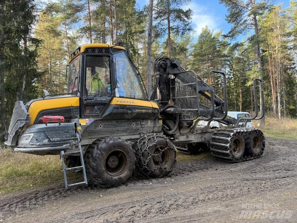 Ponsse Gazelle Forwarder