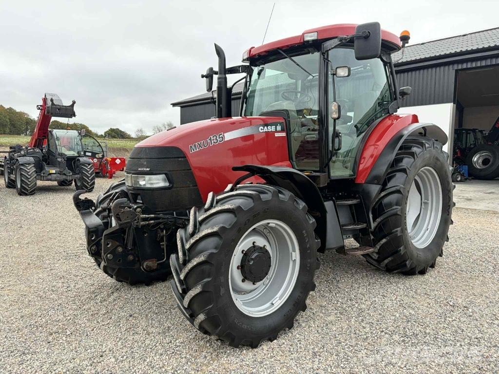 Case IH MXU 135 Traktoren
