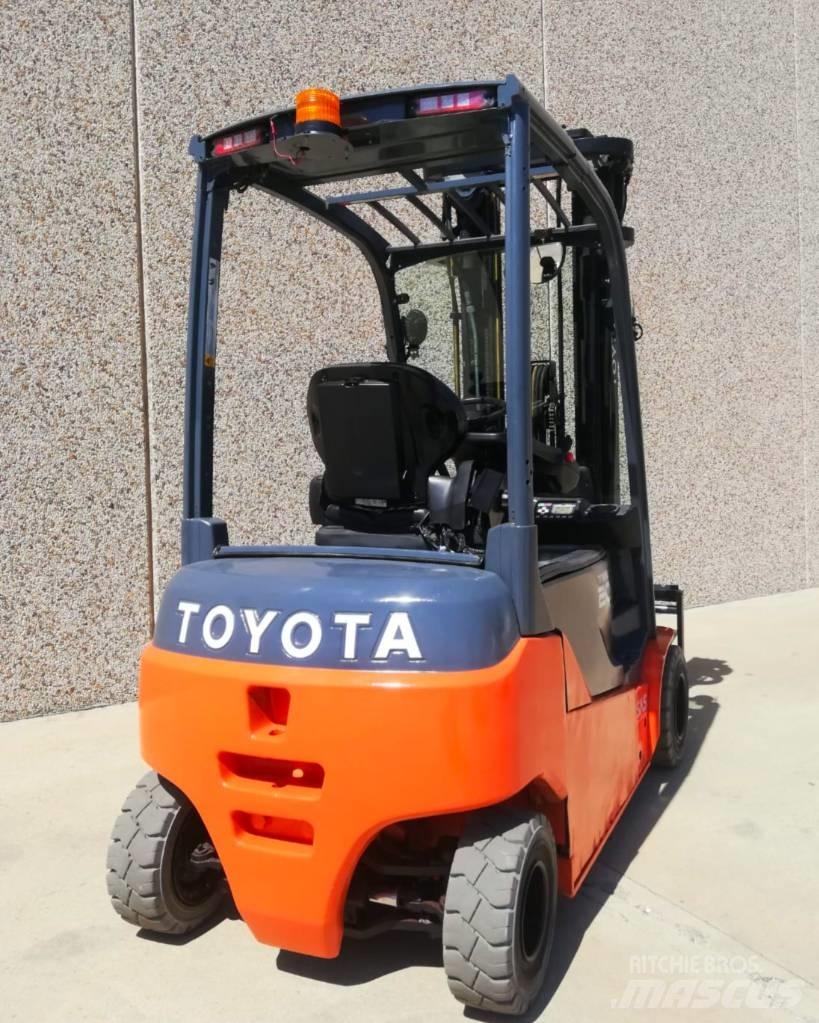 Toyota 8FBM20T Elektrostapler