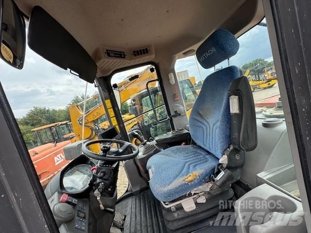 Hitachi ZW 180 Radlader