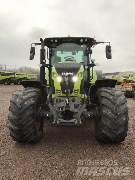 CLAAS AXION 810 Traktoren