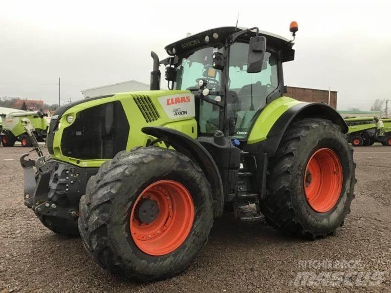 CLAAS AXION 810 Traktoren