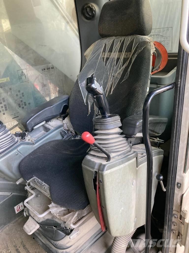Liebherr LH 30 M Materialumschlag