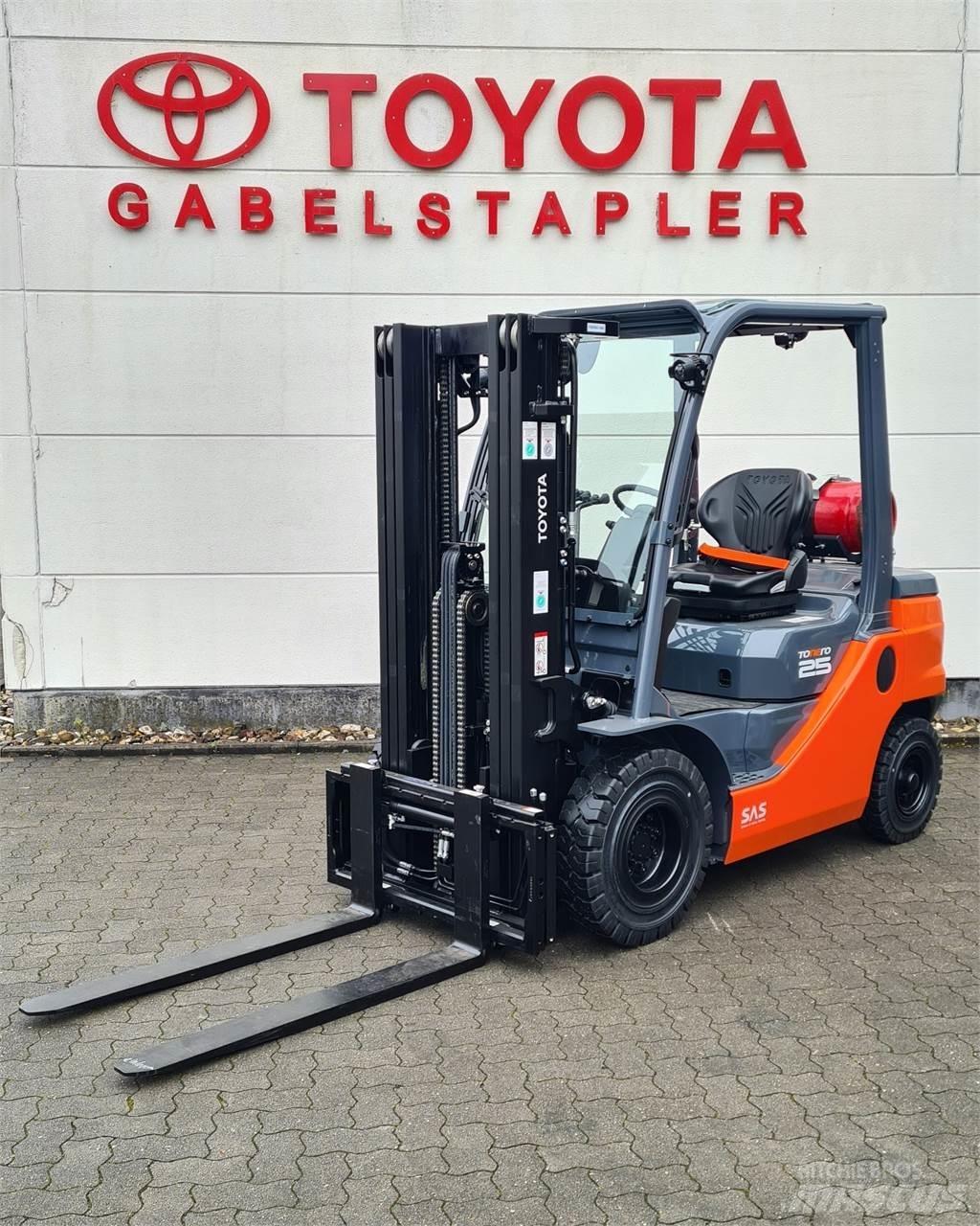 Toyota 02-8FGF25 Gasstapler