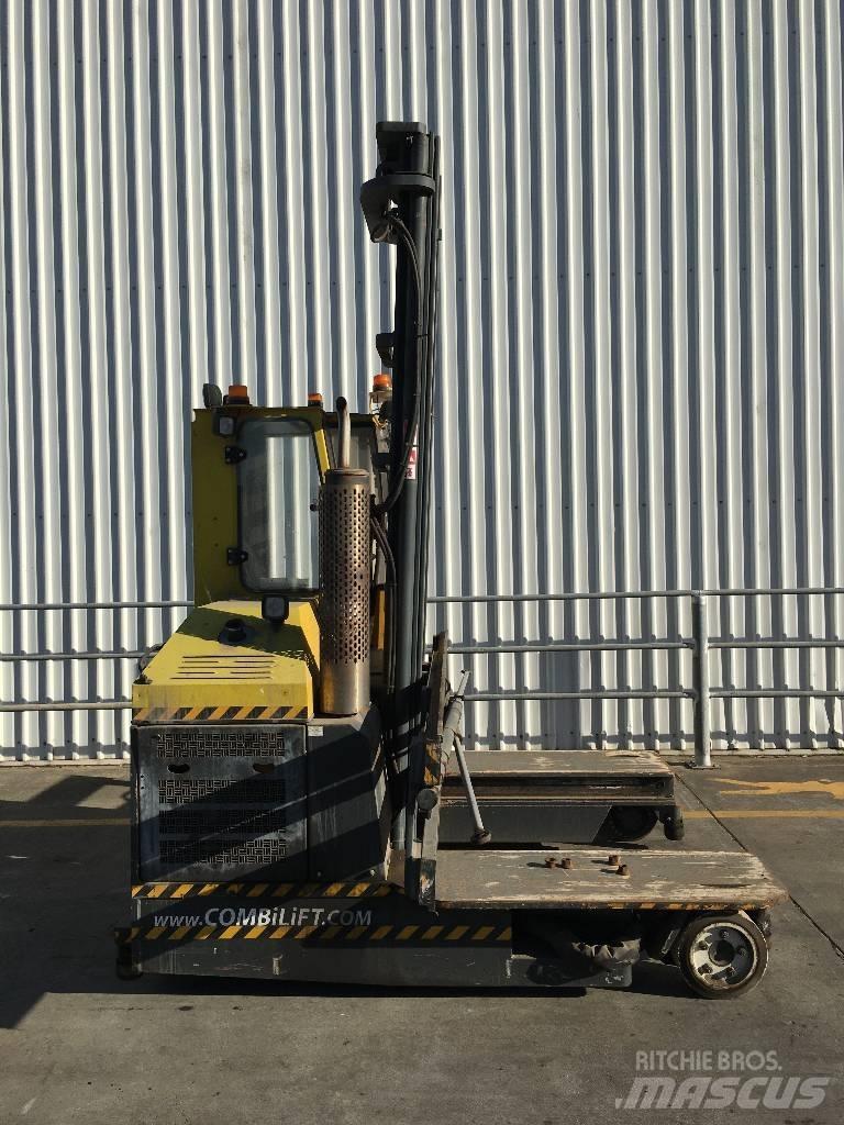Combilift C 3000 Seitenstapler