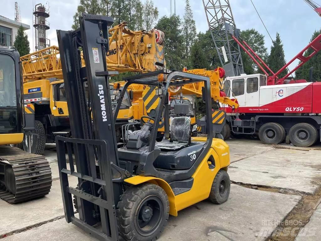 Komatsu FD 30 T-16 Dieselstapler