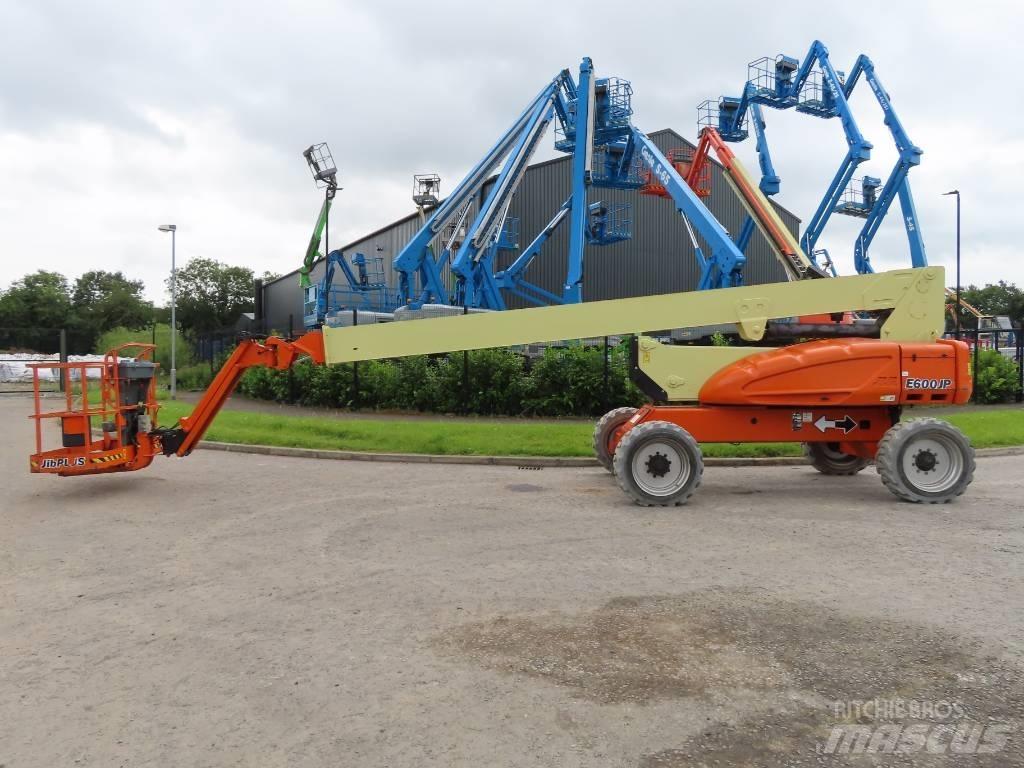 JLG E 600 JP Teleskopbühnen