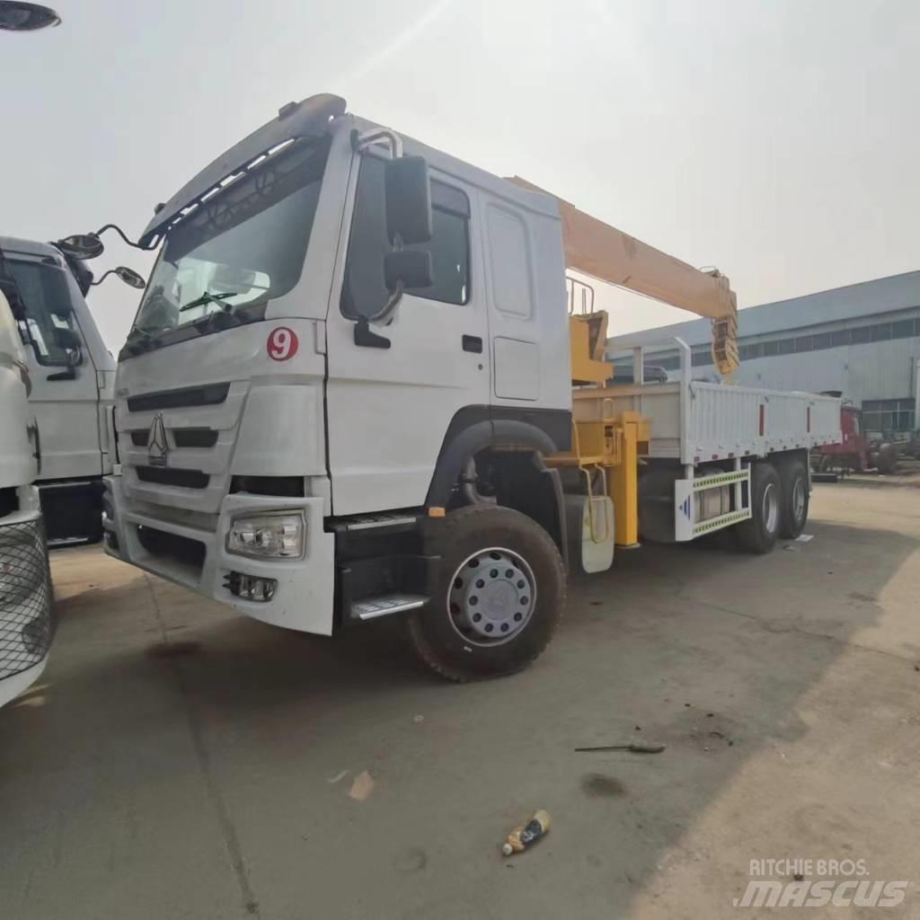 Howo 371 6x4 Kranwagen