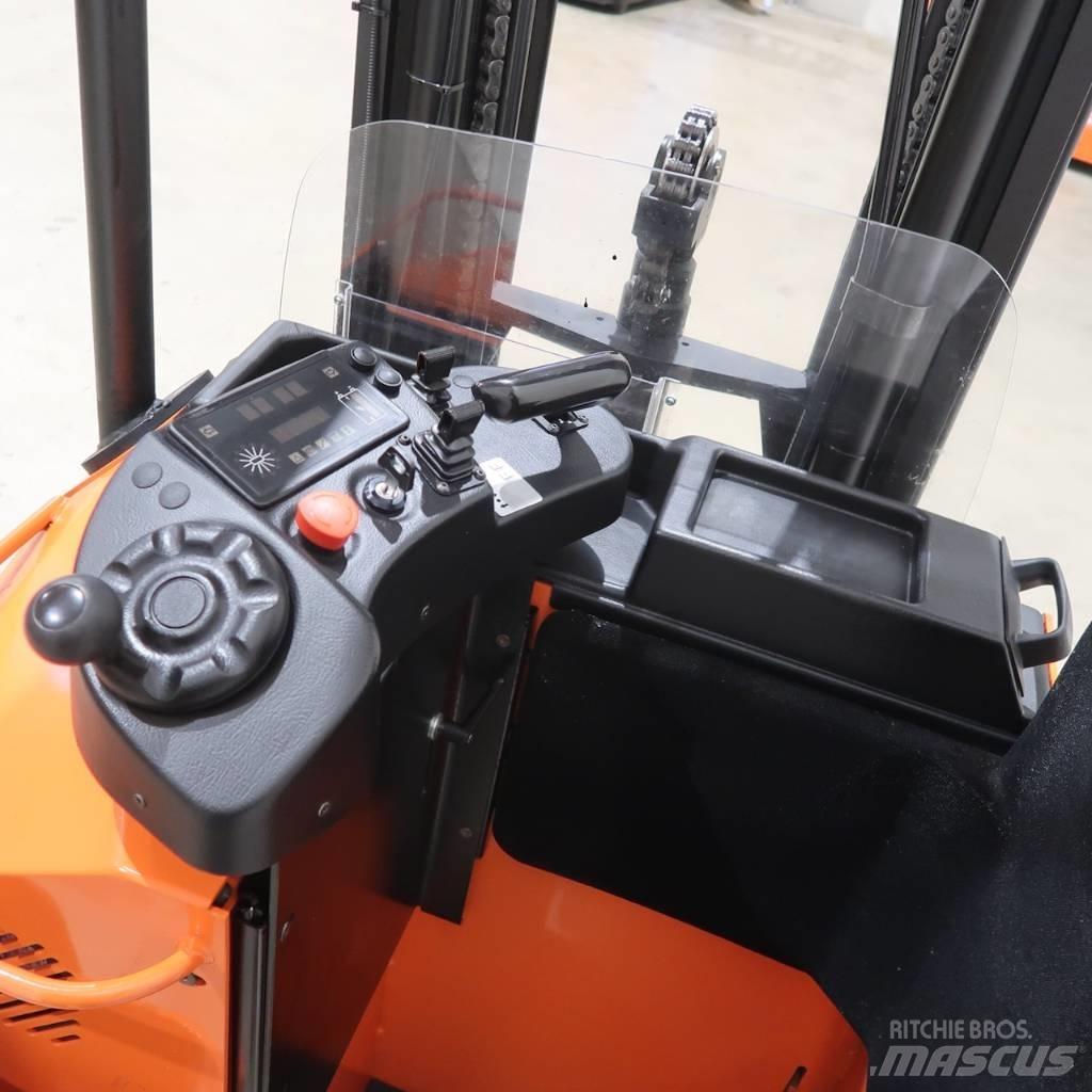 Toyota SSE135 Selbstfahrstapler