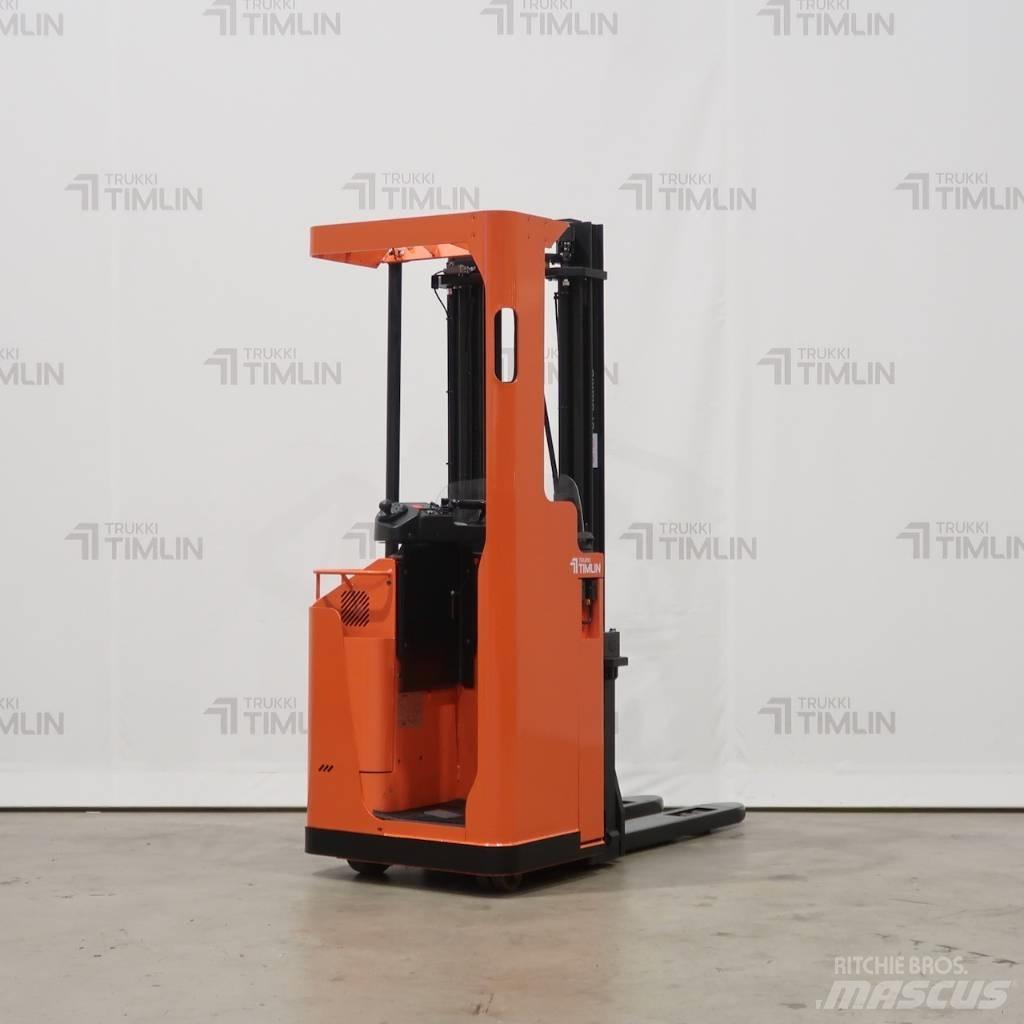 Toyota SSE135 Selbstfahrstapler
