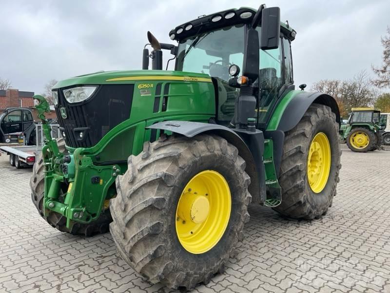John Deere 6250R Traktoren