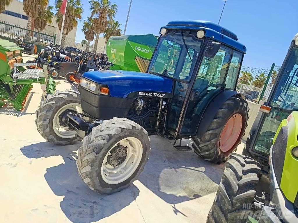 New Holland TN90FC Traktoren