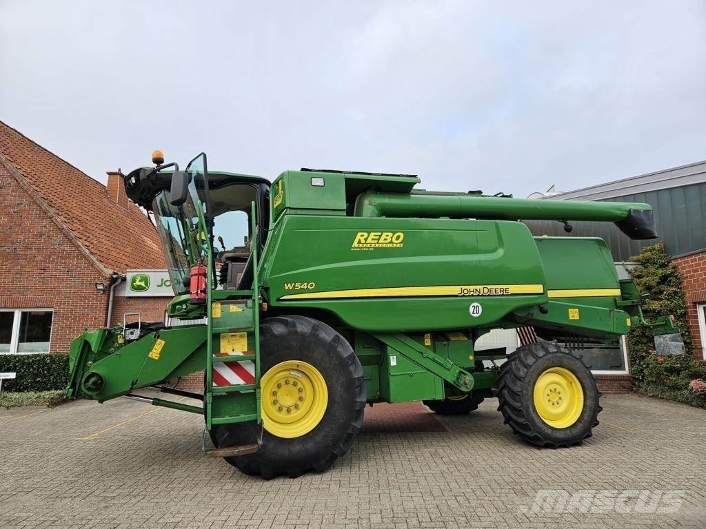 John Deere W540 Mähdrescher