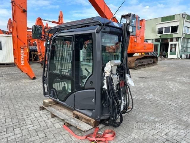 Hitachi ZX-LC-5B Kabinen