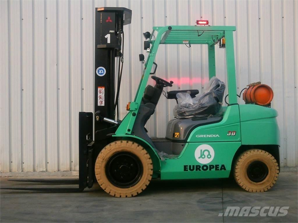 Mitsubishi FG30NTD Gasstapler