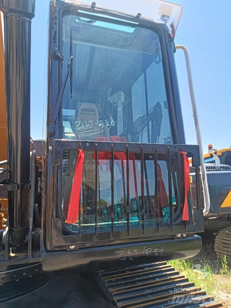 Sany SY 215 C Raupenbagger