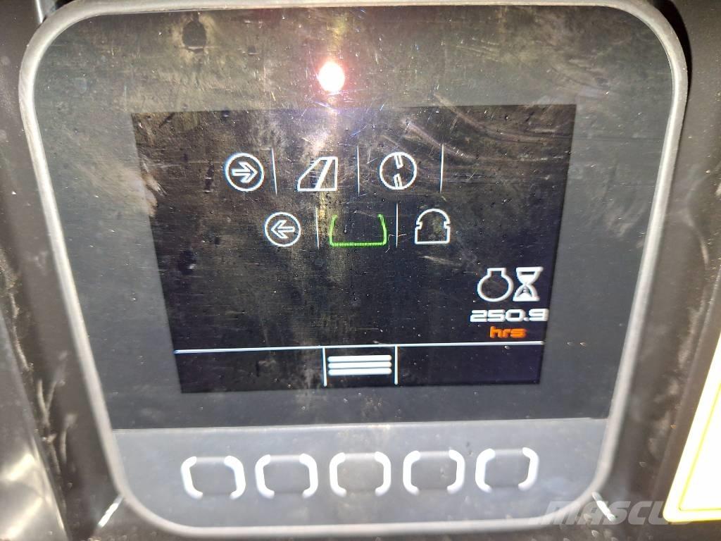 Forst ST6D Holzhäcksler