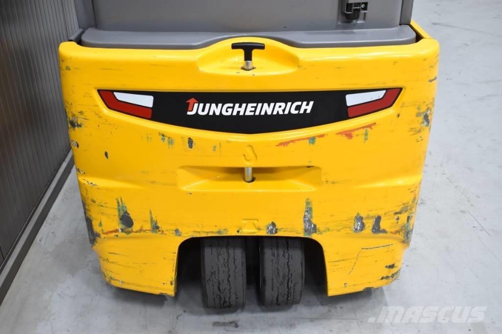 Jungheinrich EFG218 Elektrostapler