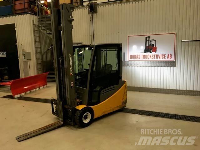 Jungheinrich EFG 220 Elektrostapler