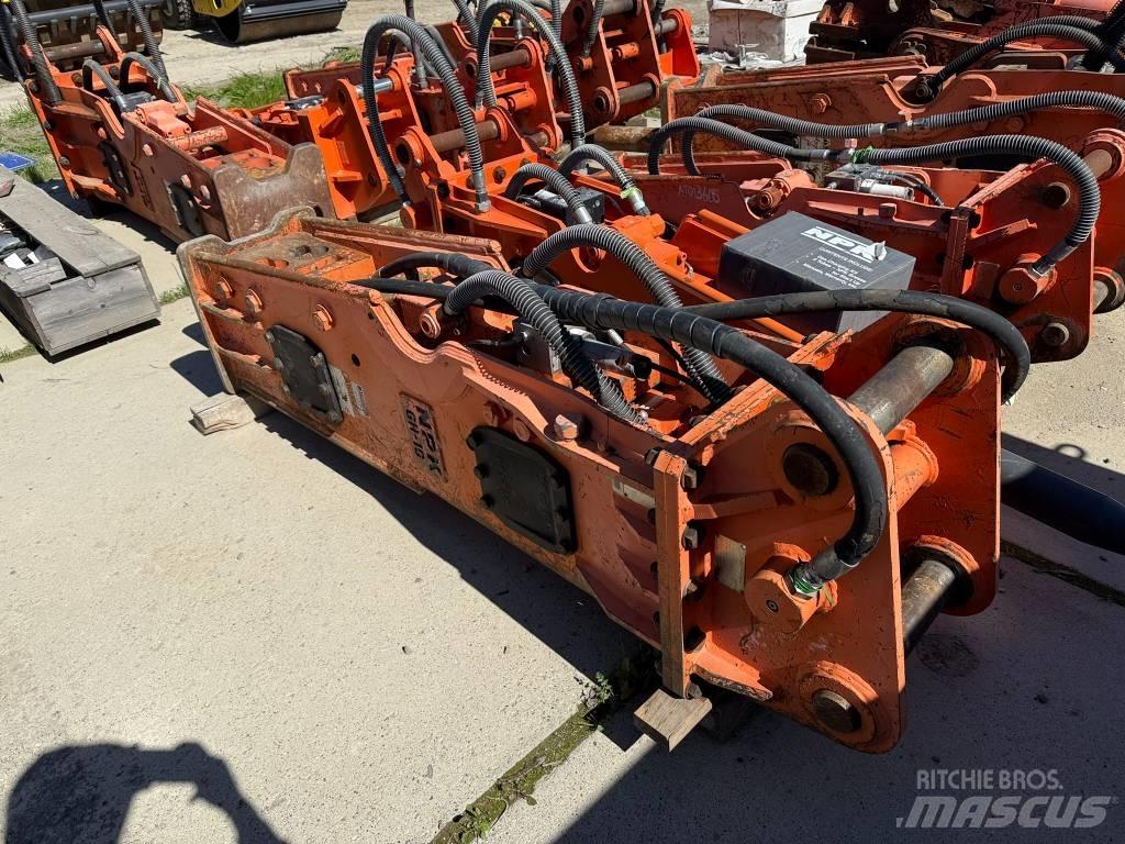 NPK GH 10 Hammer / Brecher