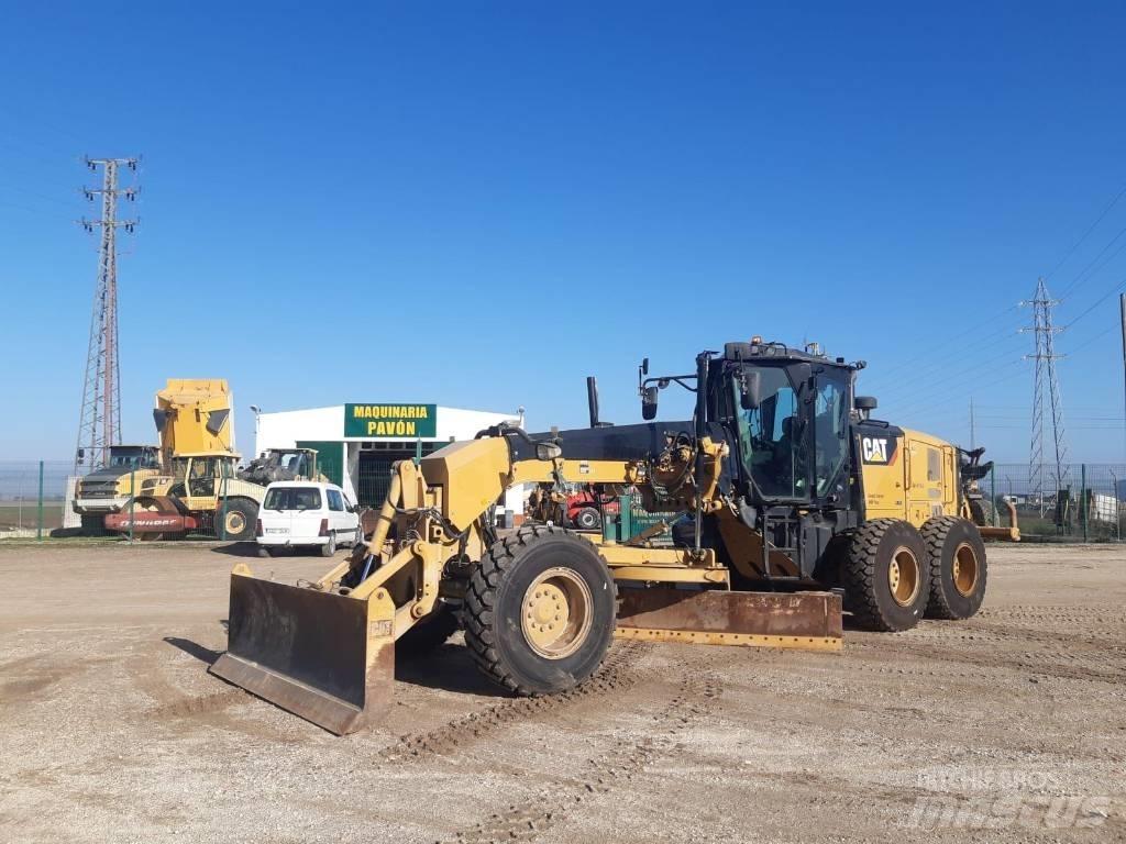 CAT 120 M 2 Grader