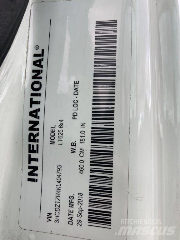 International LT Sattelzugmaschinen