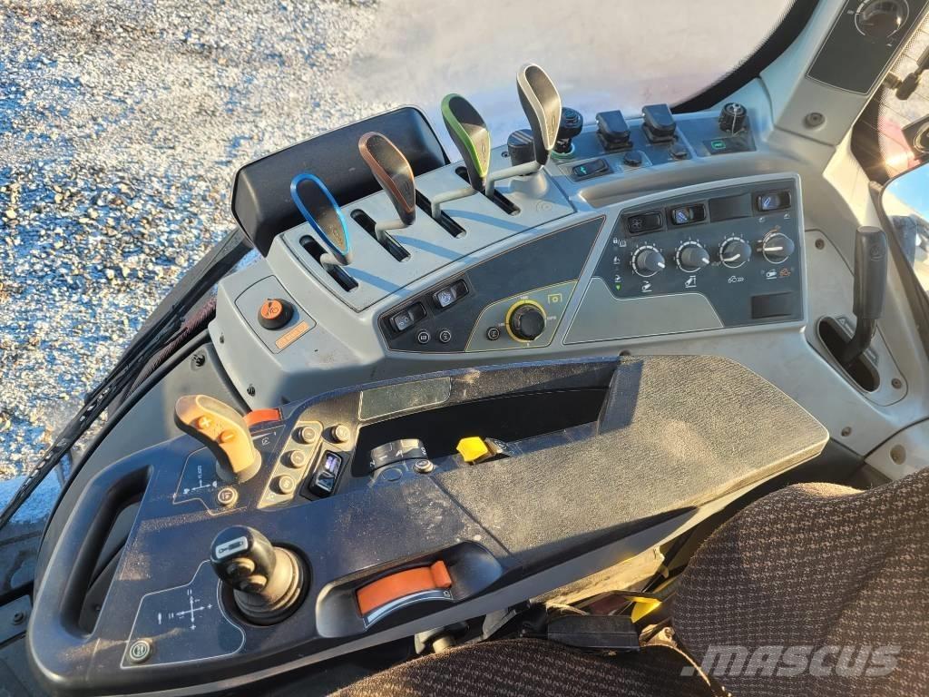 Valtra T 174 E Traktoren