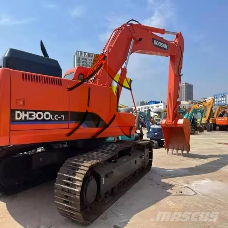 Doosan DH 300 LC-7 Raupenbagger