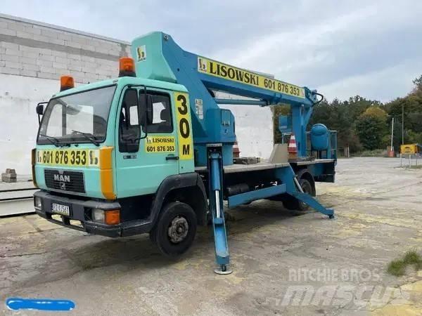 Wumag WT300 LKW-Arbeitsbühnen