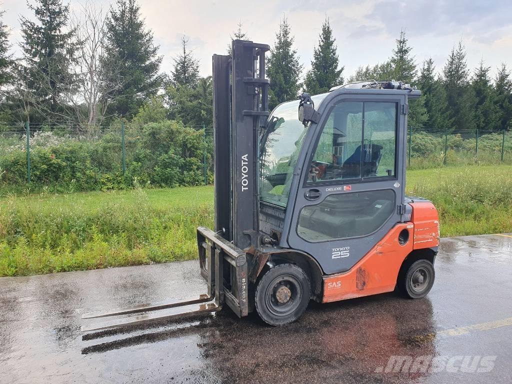 Toyota 02-8FDF25 Dieselstapler