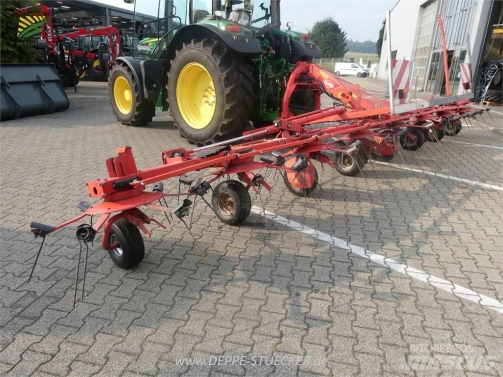 Kuhn GF 8702 Kreiselheuer/-wender