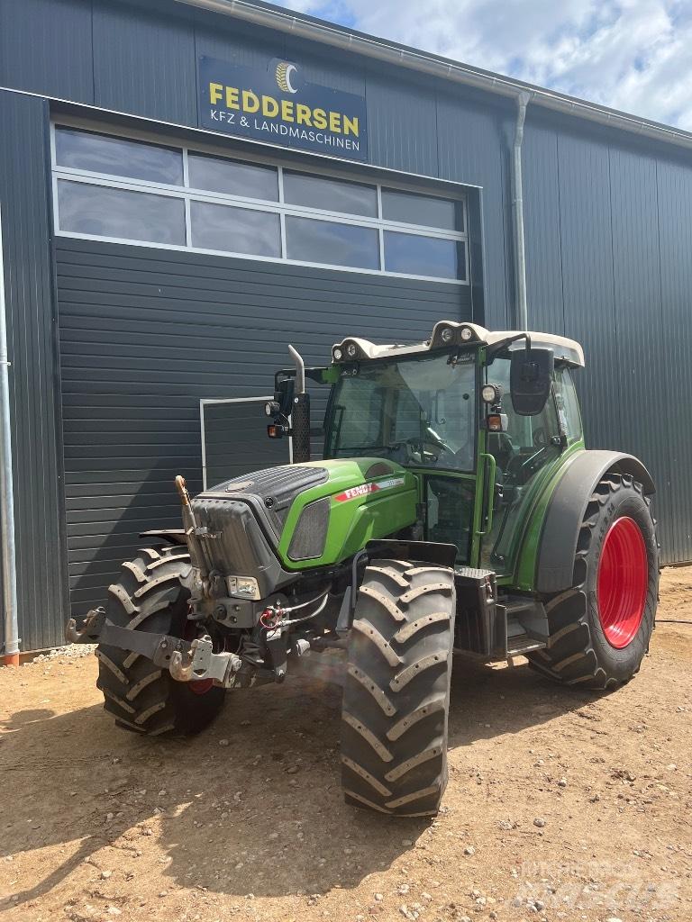 Fendt 211 Traktoren