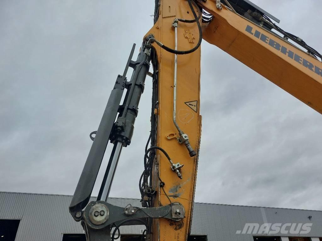 Liebherr R 936 LC Raupenbagger