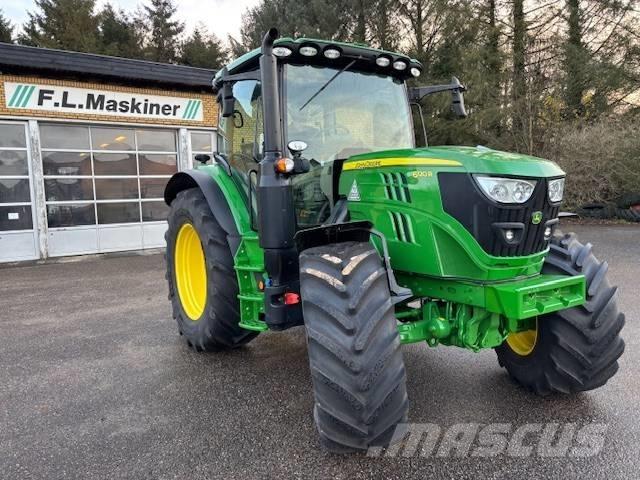 John Deere 6120 R Traktoren