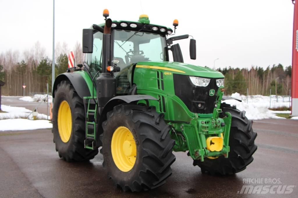 John Deere 6250 R Traktoren