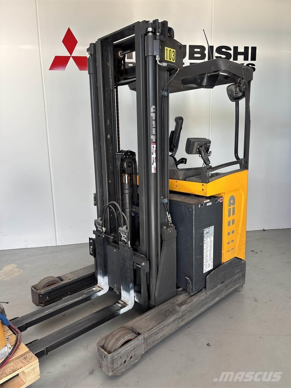 Atlet UMS200 Schubmaststapler