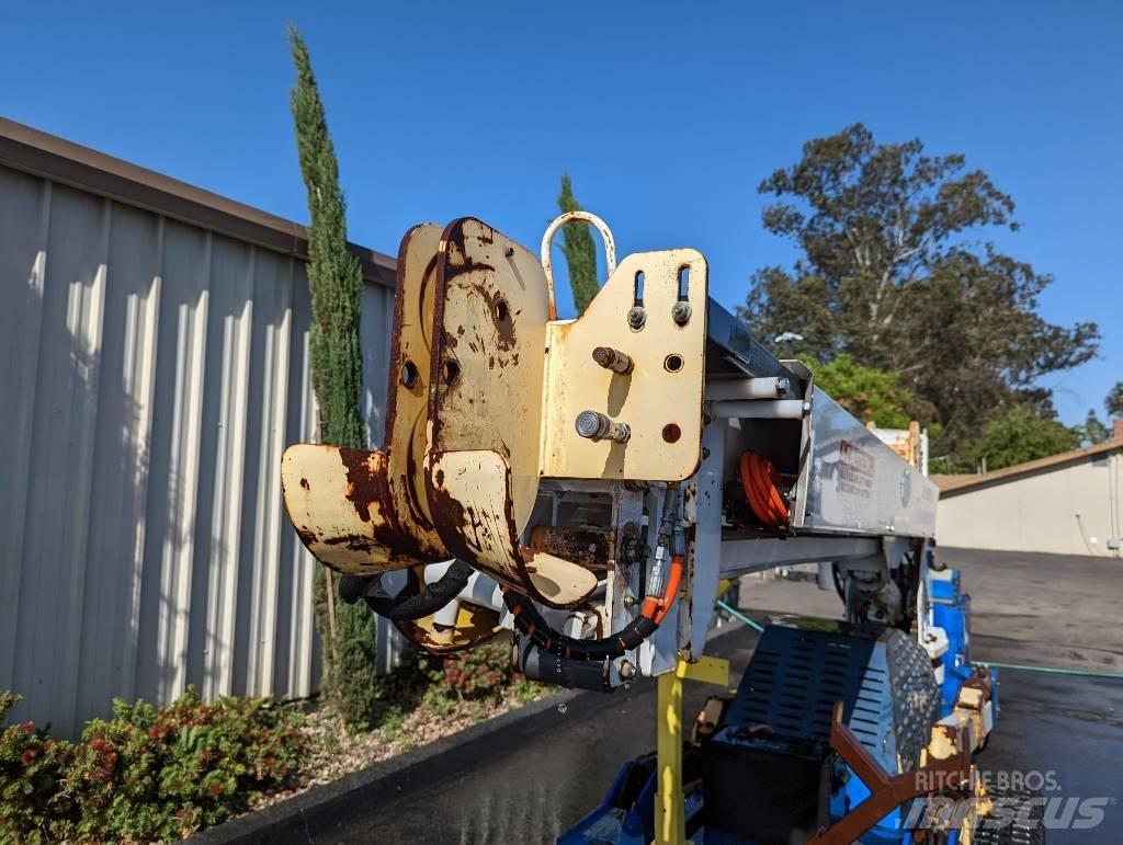  Skylift D33 Minikrane